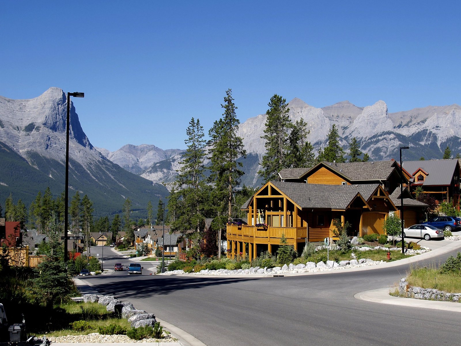 15 Best Things To Do in Canmore